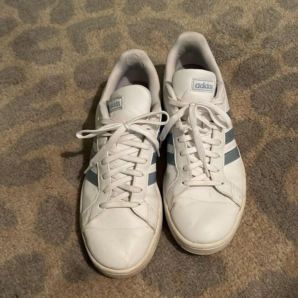 Adidas - Picture 2 of 5